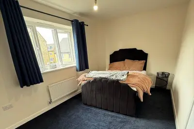 Image de Central 2 Bed Home - Parking, Ev point, Garden