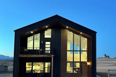 Image de Escape to Bar S Farmhouse – A Scenic Retreat in Chester, Utah