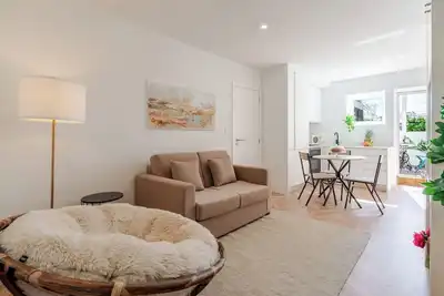 Image de HostWise - Stylish Studio w/ Charming Terrace