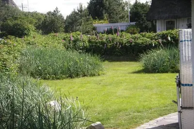 Image de Maison de vacances Ă Keitum avec piscine