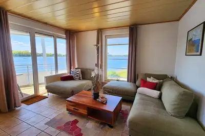 Image de This spacious, well-maintained 3-room apartment on the 1st floor.