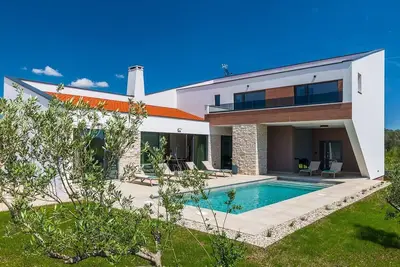Image de Villa Chiavalon – Elegant Retreat with Breathtaking Sea Views