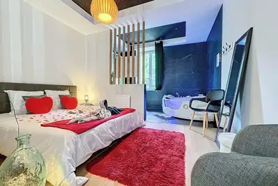 Image de Loft romantique avec jacuzzi privatif