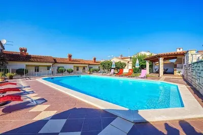 Image de Appartement de vacances Rovinjsko Selo pour 1 - 4 personnes avec 2 chambres Ă coucher - Appartement