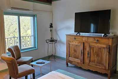 Image de Hébergement A Ritonda (chambre+salle de bain+ cuisine), calme avec vue montagne