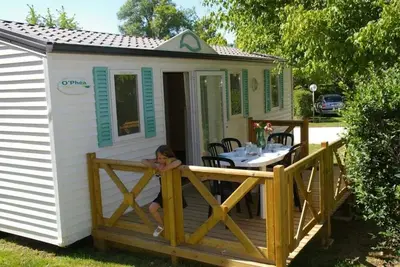Image de Camping 3 étoiles - Piscine - ccba0ai