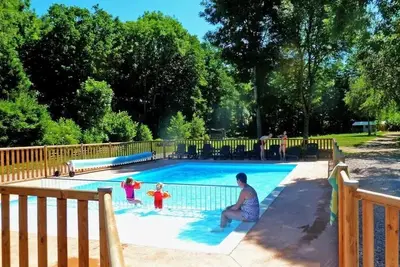 Image de Chalet 3 étoiles - Piscine - ccbahab