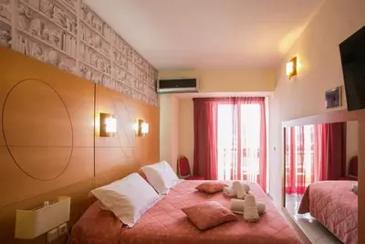 Image de Cozy Suite for 2 Close to Port