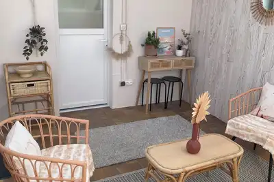 Image de Maisonnette à 50 mètres à pied de la plage Nouveau!
