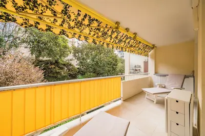 Image de 3 pièces au calme avec terrasses et verdure