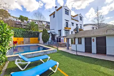 Image de Cubo's Casa Rural La Jara de Libar \/ piscine privée \/ wifi gratuit \/ vue