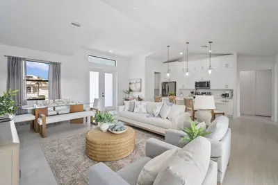 Image de Tranquil Bayfront Oasis – Dock, Heated Pool, Fire Pit & 5 Min to Beach