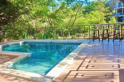 Image de Paradise Found! 3br House with Private Pool - walk 15 min to Playa Conchal!