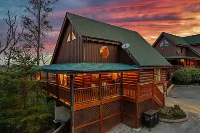 Image de Spring Break Retreat: Gorgeous Views, Sauna & Spa