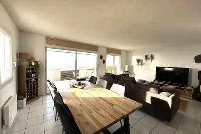 Image de Magnifique appartement 4 personnes avec pleine vue mer - Wifi