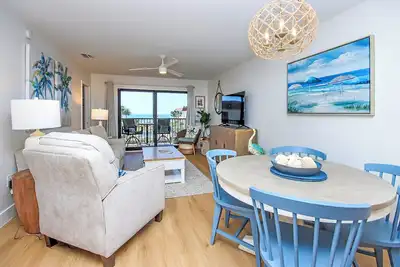 Image de 3rd Story Sanibel Condo With Coastline Views - Sandalfoot 3c3