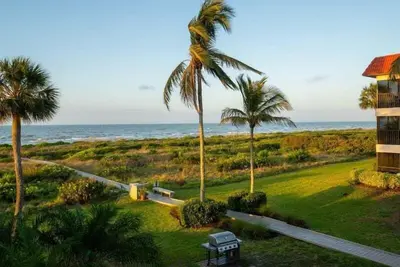 Image de Stylish 3rd floor condo on Sanibel Island with ocean views - Sandalfoot 4d3