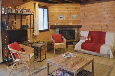 Image de Appartement 'Les Cabrettes - Confort' avec vue sur montagne et balcon