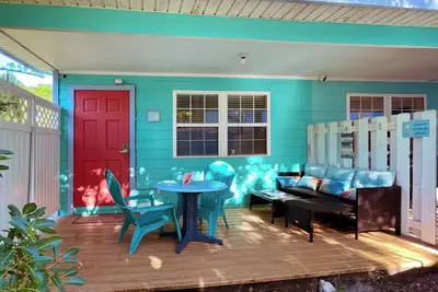 Image de Easy Walk to Ocean & Pool! Renovated Hillside Studio at Hideaways