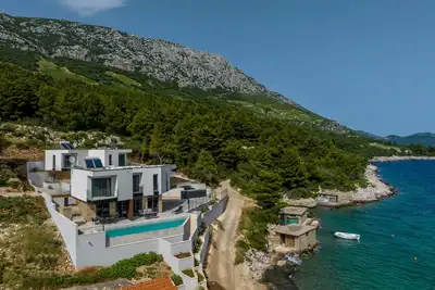 Image de Beachfront villa Mare with pool and seaview