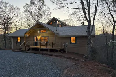 Image de Cove Creek Preserve Hilltop Home