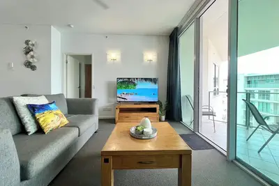 Image de '117' Impressions by the Reef ~ 2br 2Bth Pool Gym CarPark