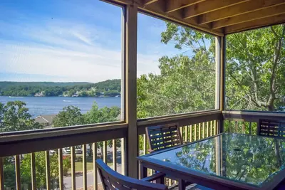 Image de Community Perks: Scenic Osage Beach Condo!