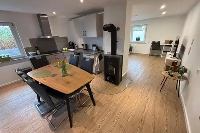 Image de Maison de vacances 'Rehblick Schwerin' avec terrasse privée, Wi-Fi et climatisation