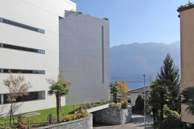 Image de Apartment with covered balcony in a central location