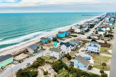 Image de A Shore Thing | Dog Friendly | Ocean View | Surf City, Nc