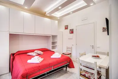 Image de Casa Lolla, red rose in the heart of Sorrento
