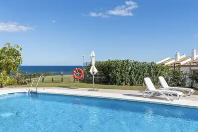 Image de Revive | Beachfront apartment in Mijas Costa