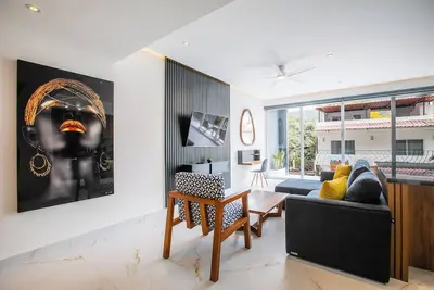 Image de D'Vine Escape: Luxury Condo in Romantic Zone