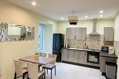 Appartement \"Lune\"  Rdc terrasse, parking privé