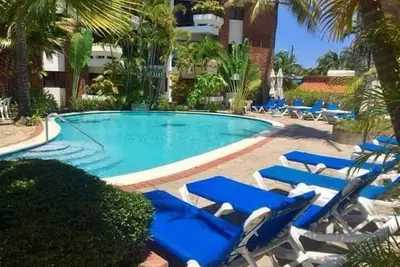 Image de 1br Condo: Relax with a pool & prime access to local perks