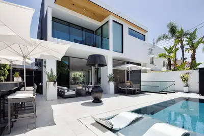 Image de Luxurious 4-bedroom Estate in the heart of Beverly Hills