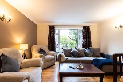 Image de Spacious and Comfortable Home