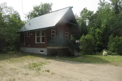 Image de Well equipped 3-bedroom chalet in Andover Maine including Ac, WiFi.
