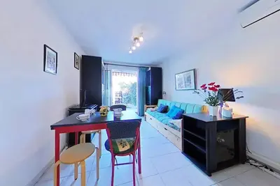 Image de Ferienwohnung 2 Zimmer 4 Betten in La Londe Les Maures