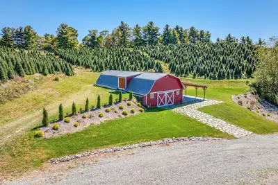 Image de Circle C Honey Hole – Cozy Loft Retreat in the Heart of Nature