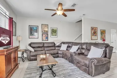 Image de The Victory House by OneHometown Getaways