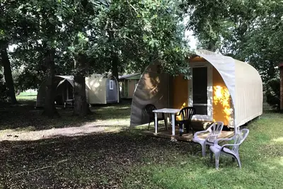 Image de Coco Sweet überdachter Bungalow mit Nutzung von Sanitäranlagen und Waschbecken - 1 Schlafzimmer 2 persons