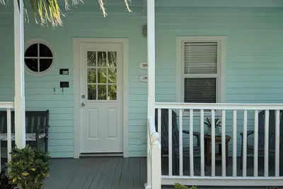Image de Bohemian Breeze - Shipyard Truman Annex condo in the heart of Old Town Key West