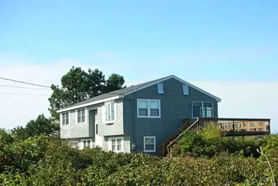 Image de Seaside Escape on Biddeford Pool’s \nCharming 4-Bedroom Book Now And Save