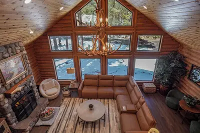Image de Charming 3-bedroom cabin with Ac, Fenced for pups in the Pinetop Country Club