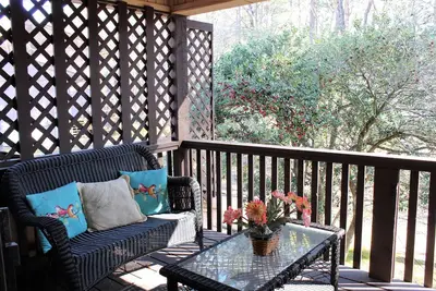 Image de Cute and Cozy Townhome near Lake Desoto