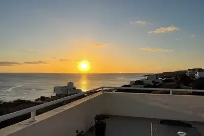 Image de Chambre d'hôtes au front de mer\nUn havre de paix pour dormir ou travailler-wifi