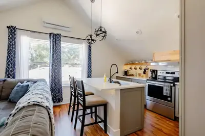 Image de Cozy & Modern Luxurious 1 bedroom Guest Suite