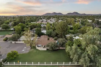 Image de Spacious 7br Phoenix Retreat w/Outdoor Oasis Perfect for families & group events