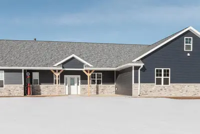 Image de Spacious 4-bedroom house with WiFi, in Two Rivers Wi, 30 miles from the draft
